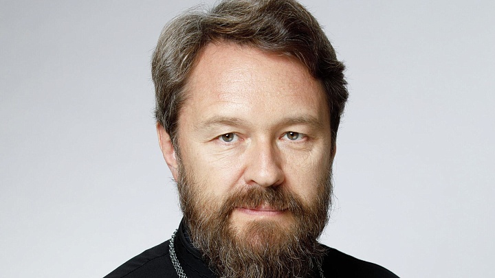 Митрополит Иларион уверен в слежке враждебных России спецслужб